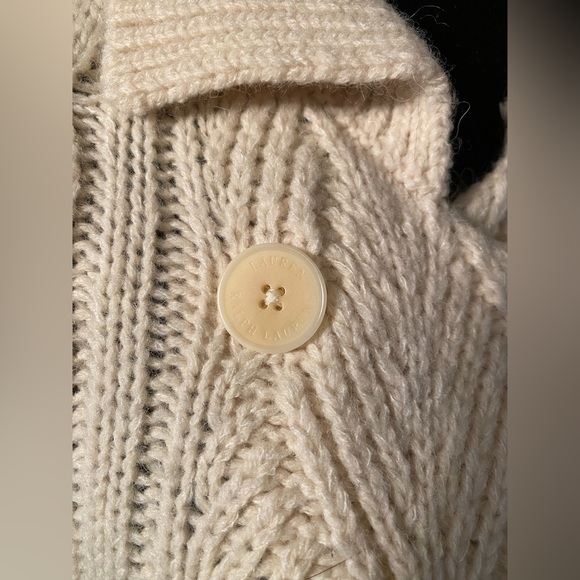 Ralph Lauren 63% Wool Coat, size XS - Picture 4 of 10